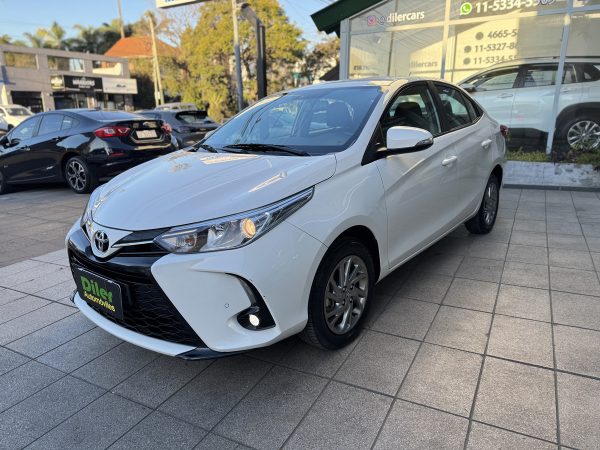 Toyota Yaris 1.5 107cv Xls Cvt Sedan 2024 46655831
